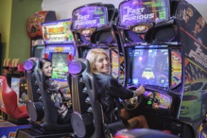 -《Dota 2》国际邀请赛线上比赛火热展开，dota2国际邀请赛ti2